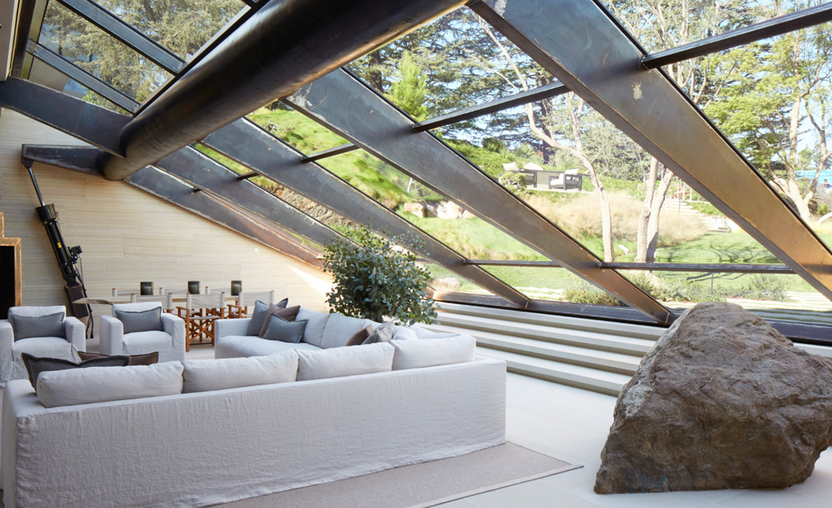 Bel Air Villa settles on the hill of Bel Air with the full view of nature