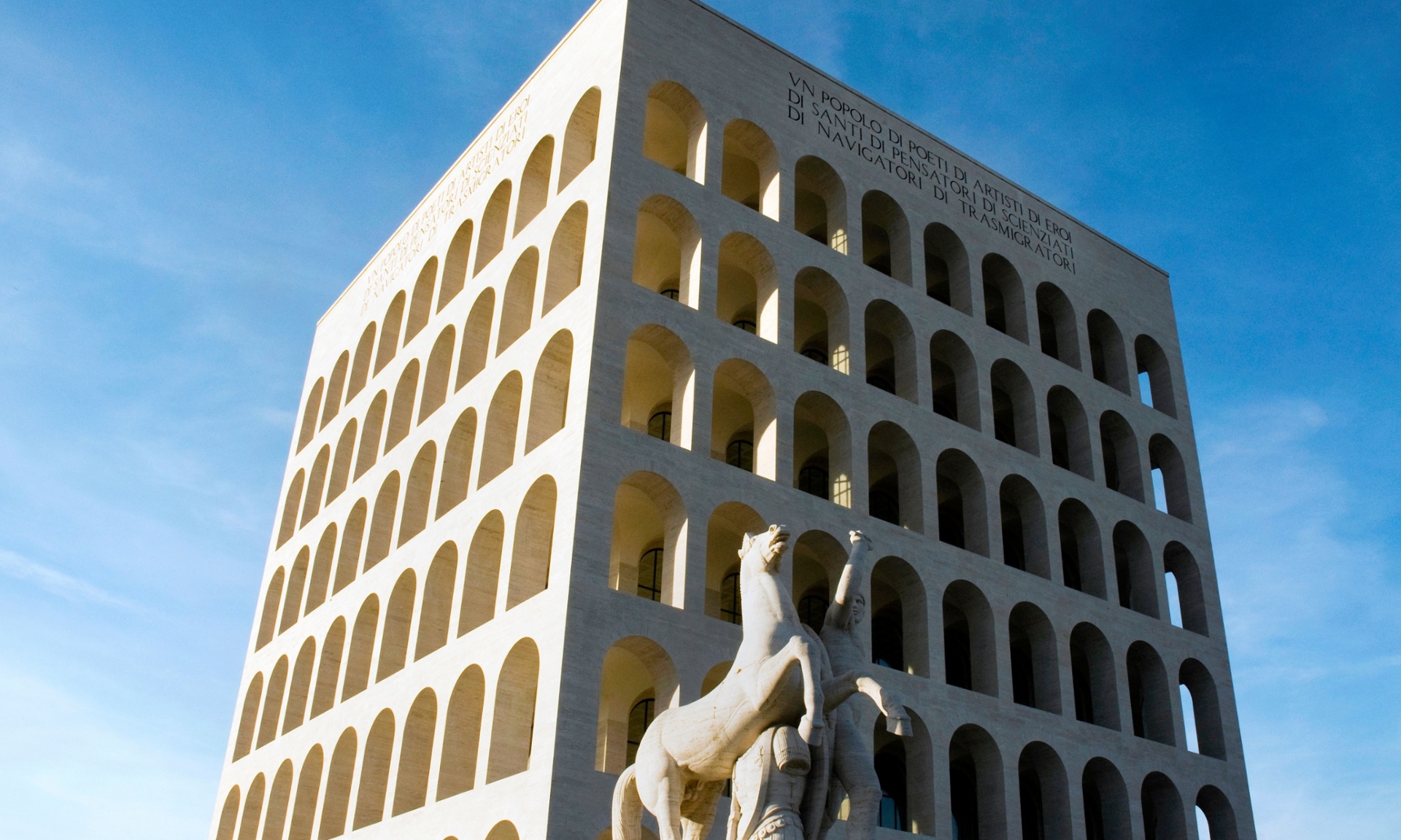 Rome may sell Square Colosseum to Fendi as city faces cash crisis