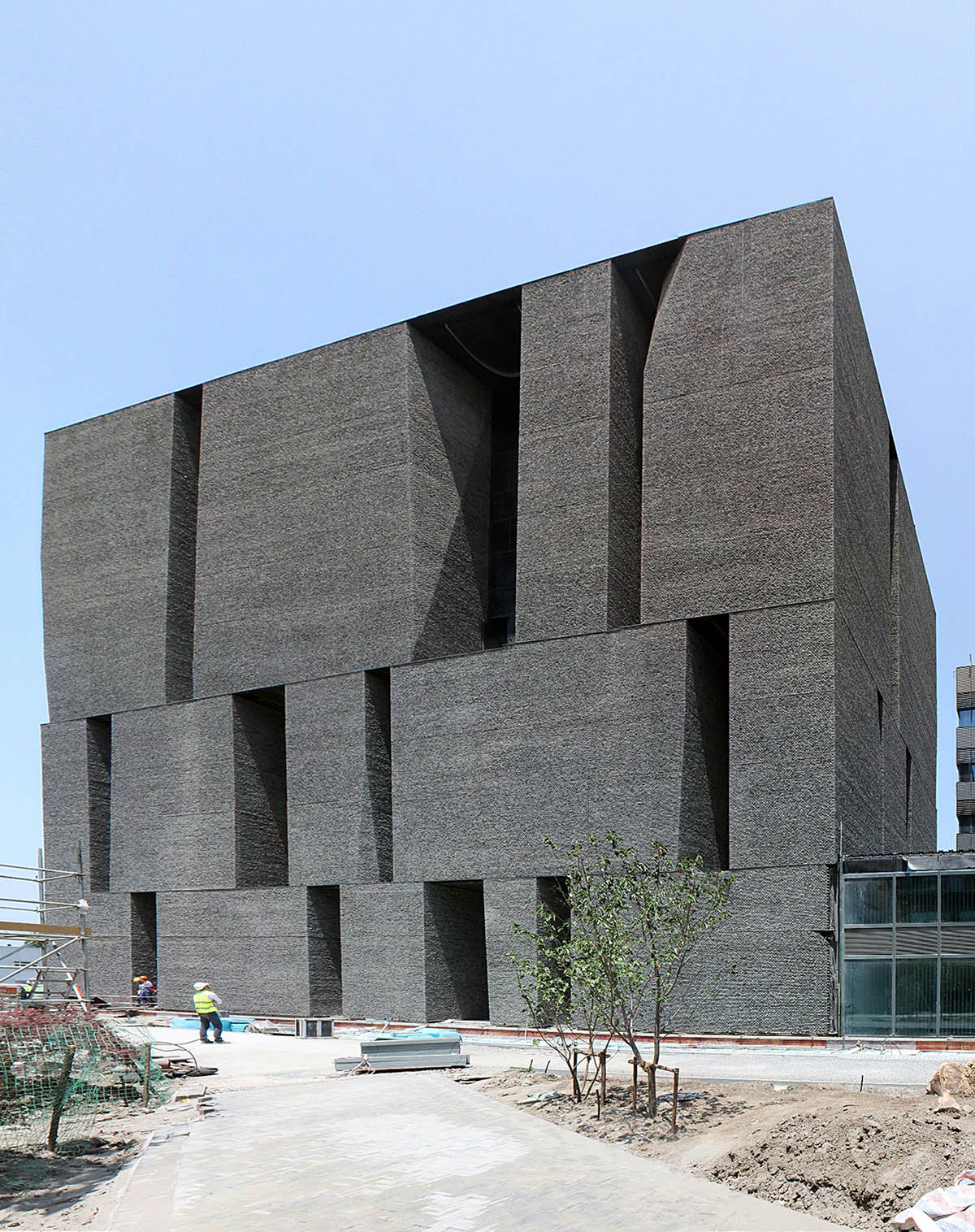 Alejandro Aravena receives the 2016 Pritzker Architecture Prize