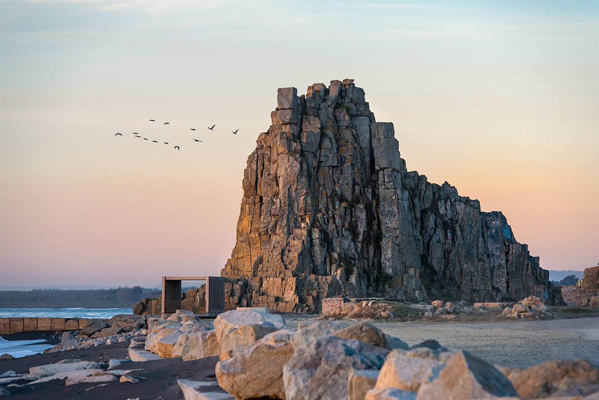 Alejandro Aravena receives the 2016 Pritzker Architecture Prize