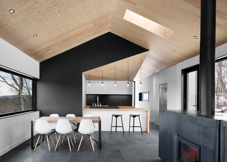 Bolton Residence reveals the humanistic face of concrete designed by NatureHumaine