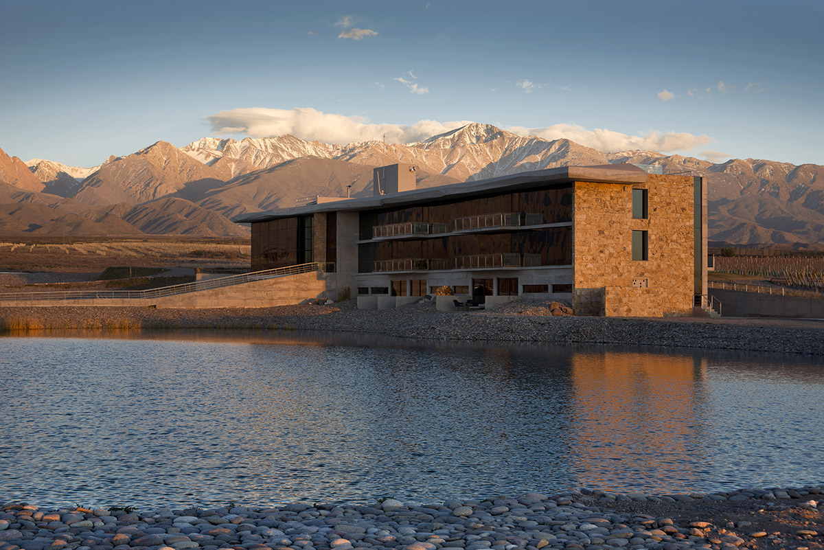 This complex protects the natural environment by creating organic design process in Argentina
