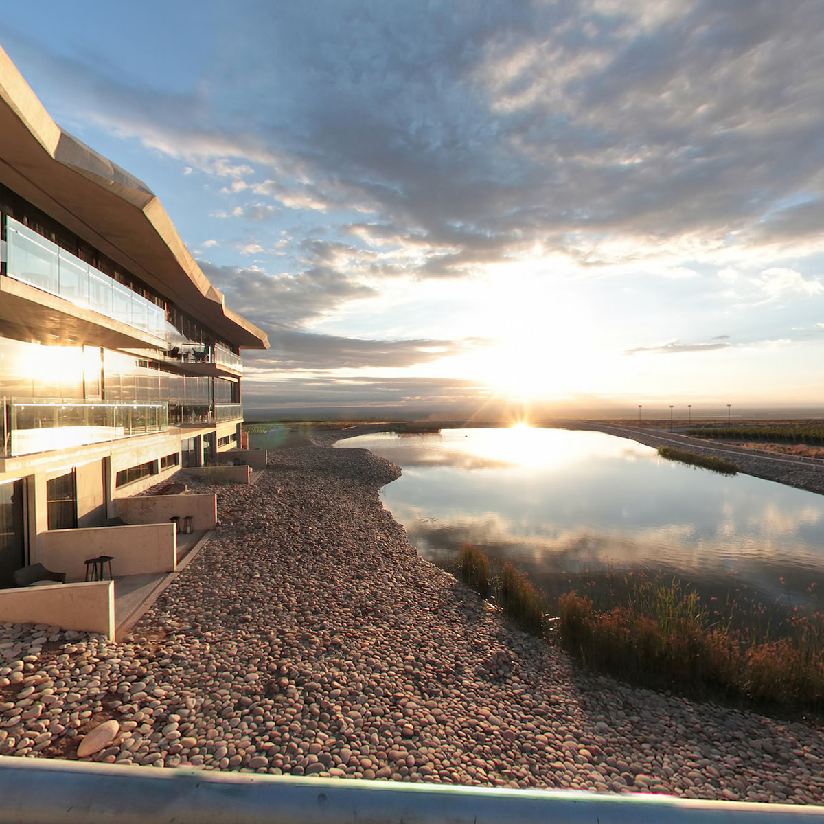 This complex protects the natural environment by creating organic design process in Argentina