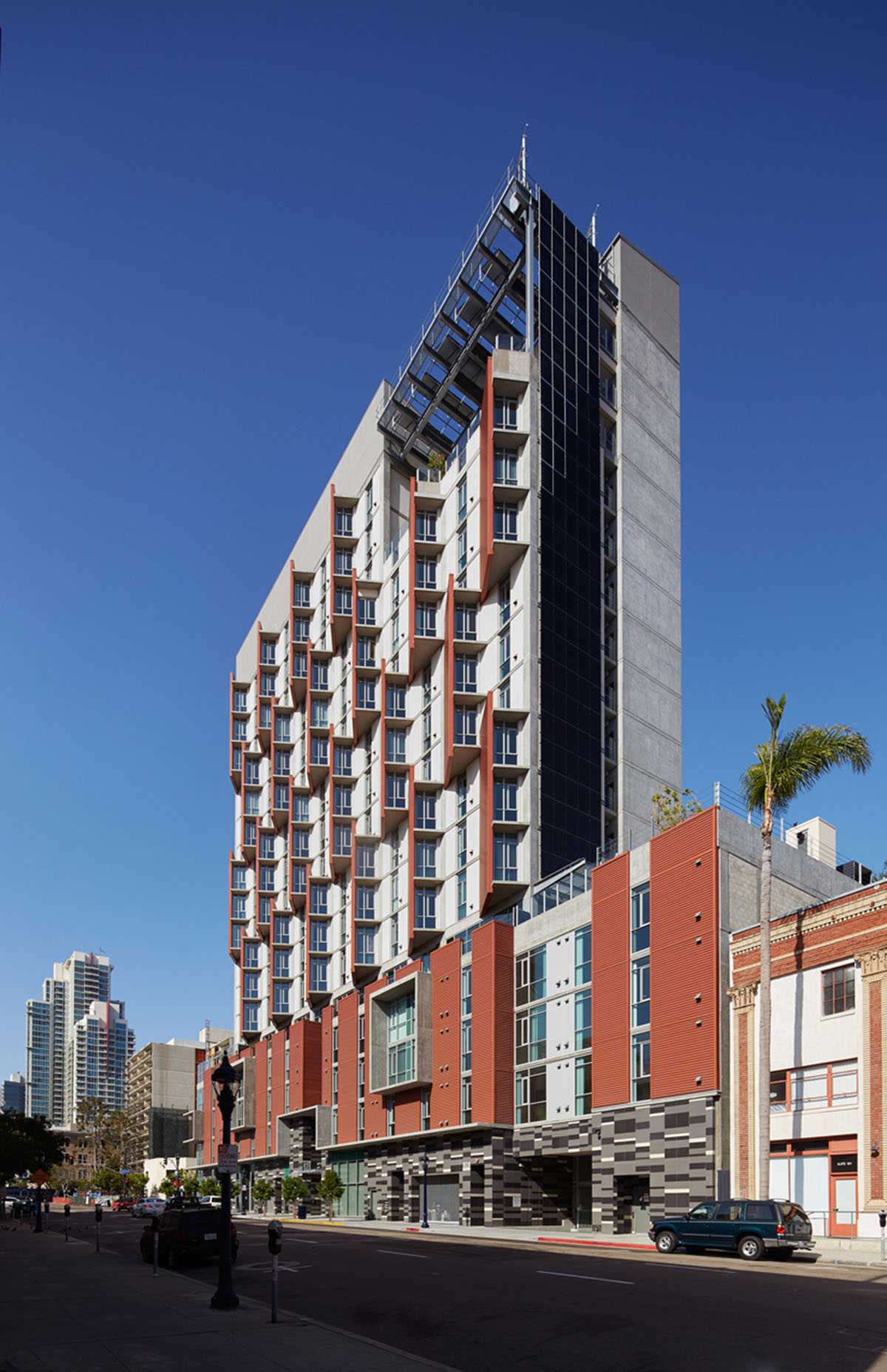 Studio E Architects opens &rsquo;&rsquo;Celadon&rsquo;&rsquo;:An Affordable High-Rise Housing in San Diego