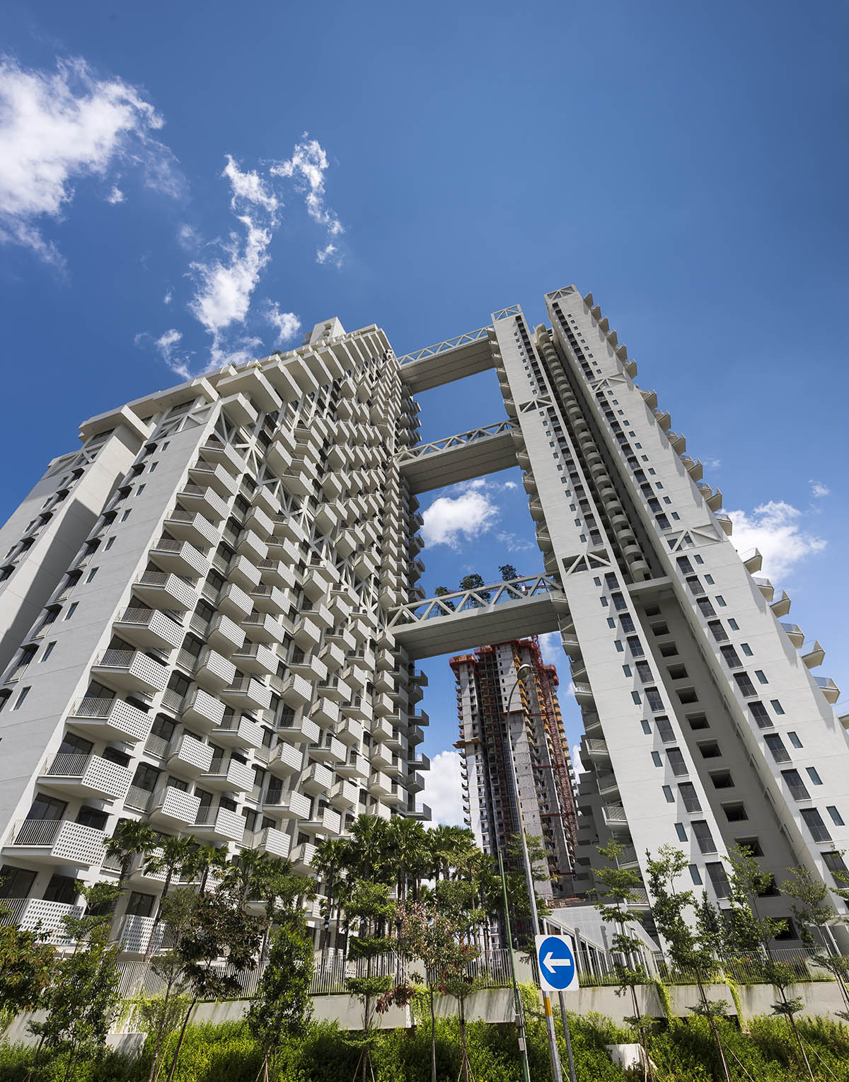 Safdie Architects presents new images of Sky Habitat in Singapore
