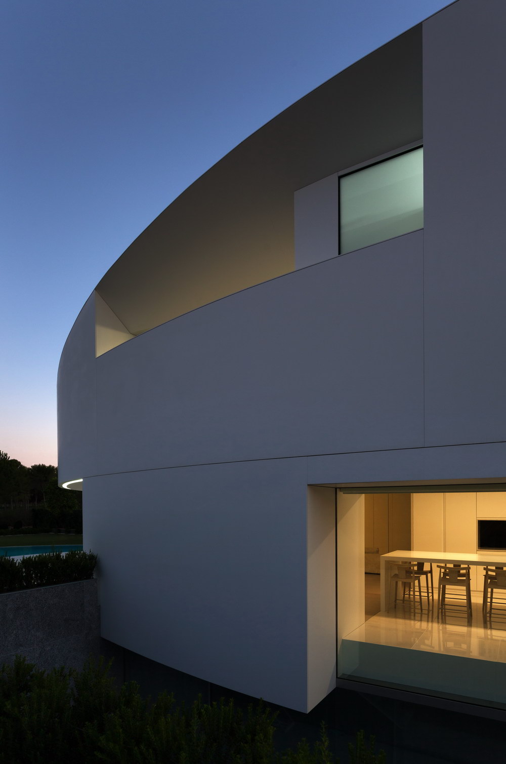 Balint House Betera,Valencia by Fran Silvestre Arquitectos