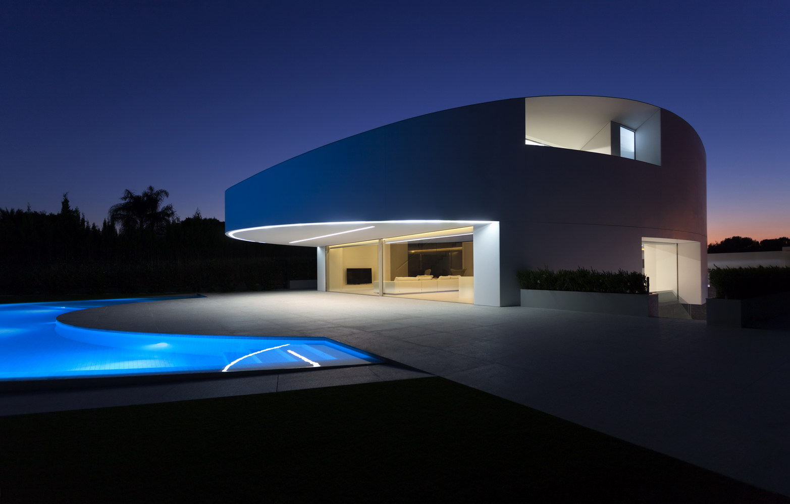 Balint House Betera,Valencia by Fran Silvestre Arquitectos
