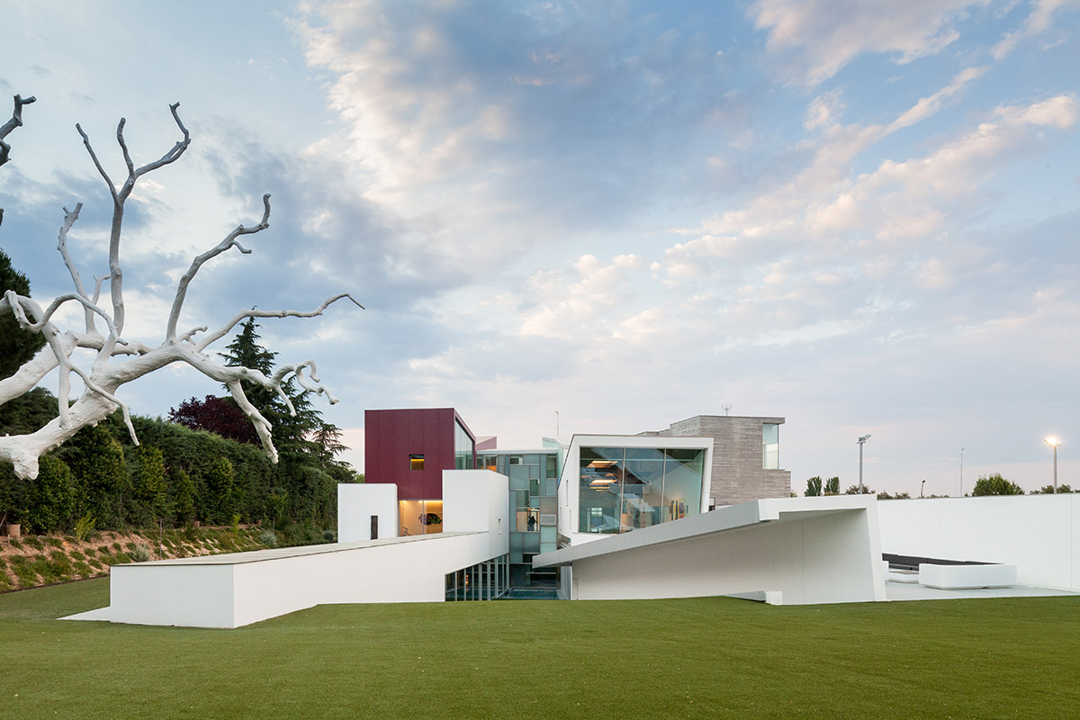 Casa H, an exclusive private house in Madrid designed by Abiboo Architecture