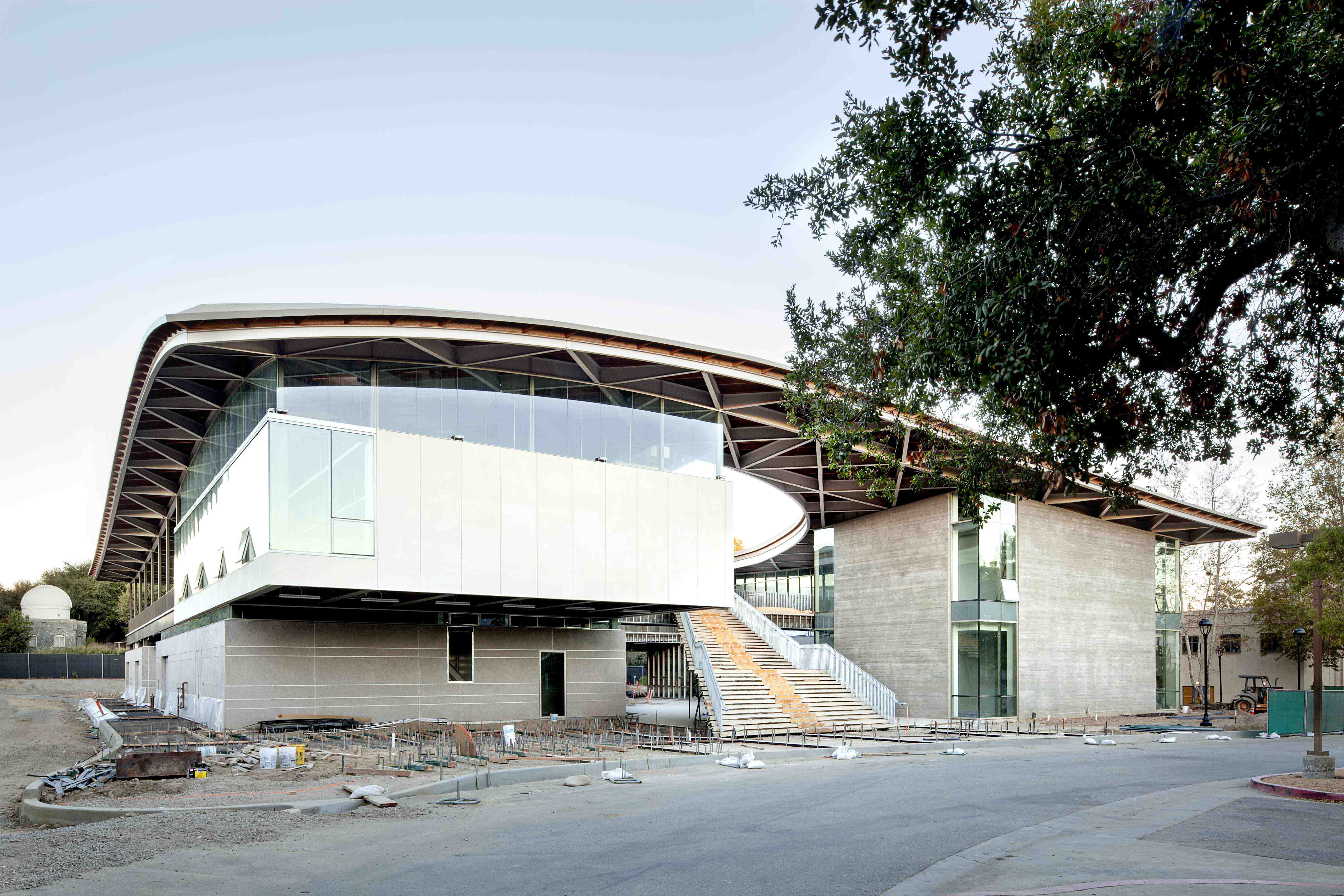 Pomona College Studio Art Hall is First wHY-Designed Ground-Up Institutional Building