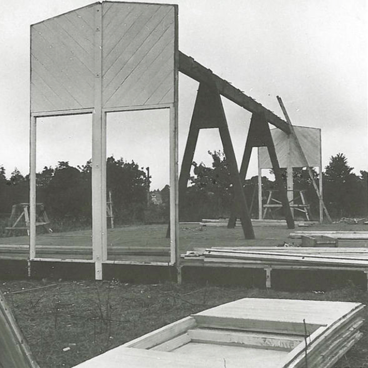 Design for Society, Design from Society: The socio-political significance of minimum-size housing