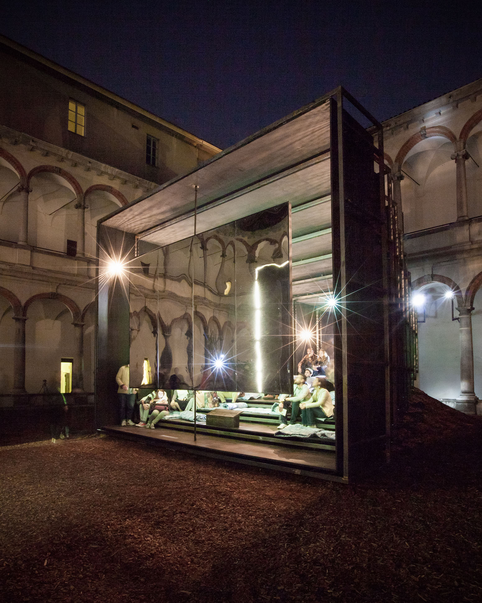 ’’Camera Chiara’’ is an architectural installation symbolizing stills of Lebanese lifestyles