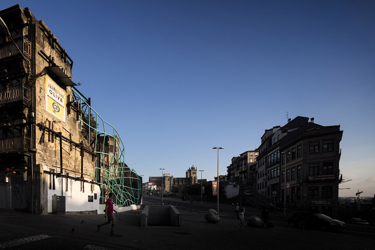 FAHR 021.3 reimagines urban ruins with scenic art piece