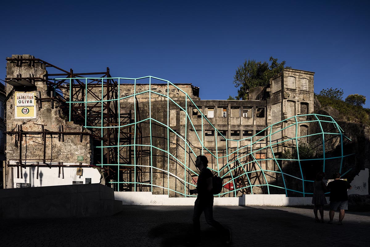 FAHR 021.3 reimagines urban ruins with scenic art piece