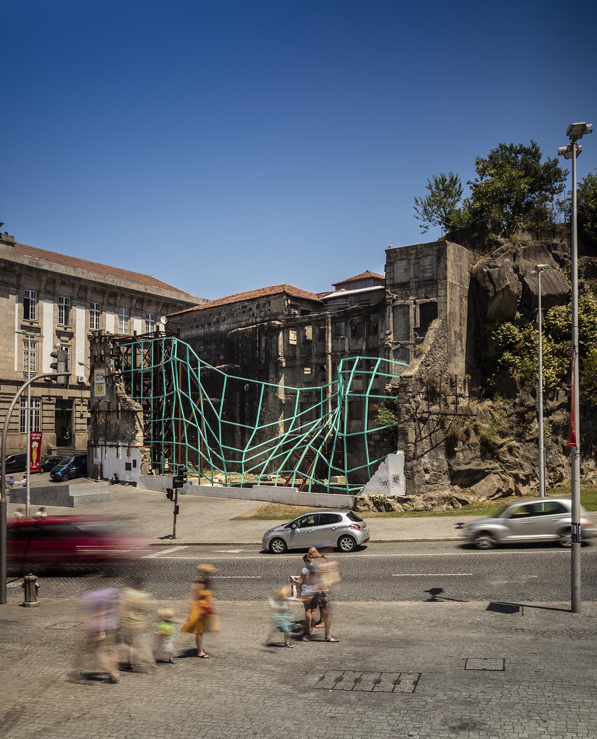 FAHR 021.3 reimagines urban ruins with scenic art piece