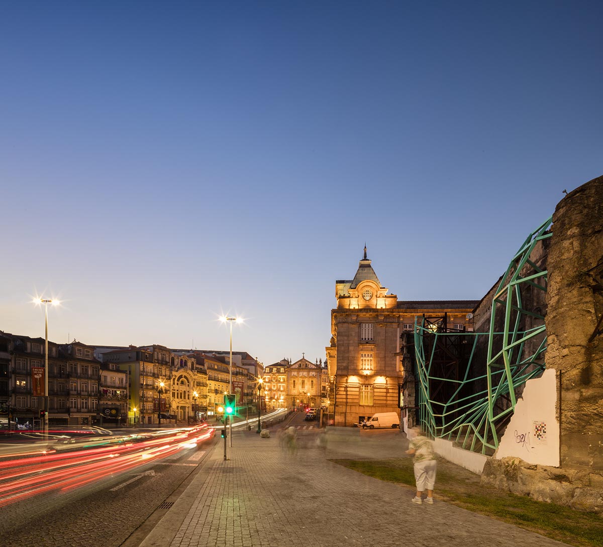 FAHR 021.3 reimagines urban ruins with scenic art piece