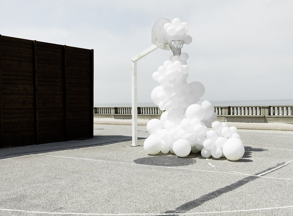 French artist Charles P&eacute;tillon explores blow-up architecture in the &rsquo;&rsquo;invasion&rsquo; collection
