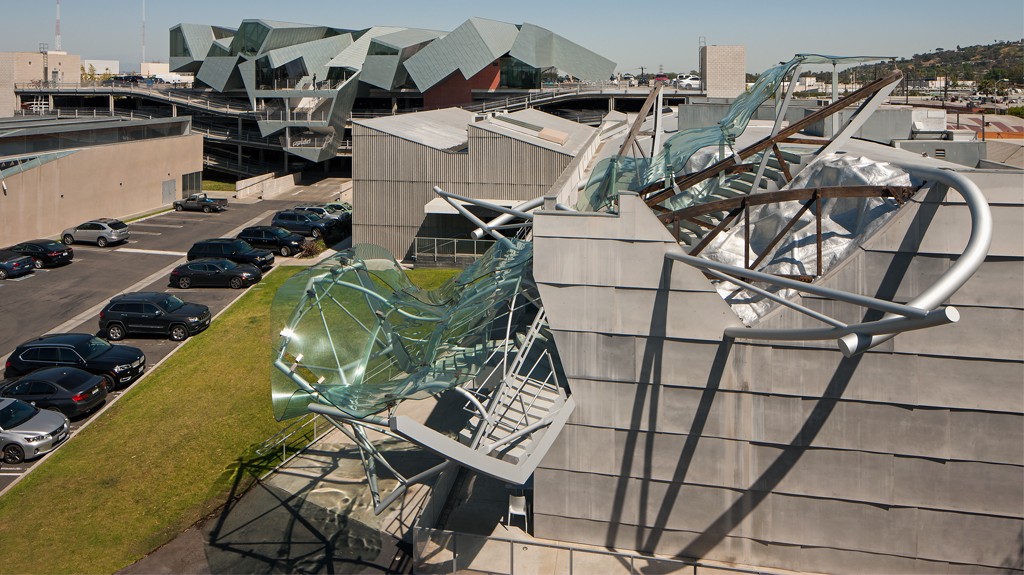 Eric Owen Moss completed ’’Pterodactyl’’ office building in Culver City,California