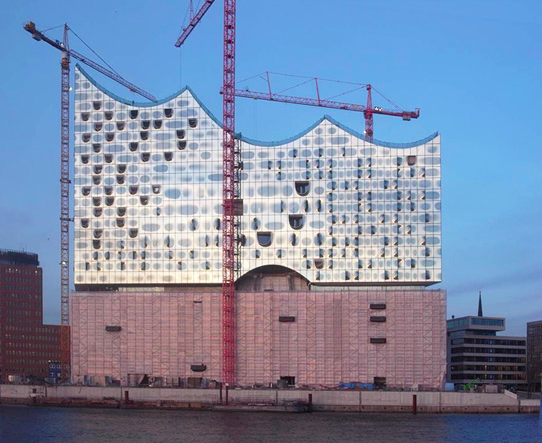 Elbphilharmonie to open 11 January 2017-Plaza accessible to the public  in November 2016