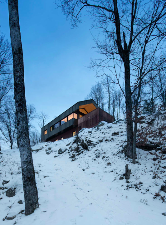 Bolton Residence reveals the humanistic face of concrete designed by NatureHumaine