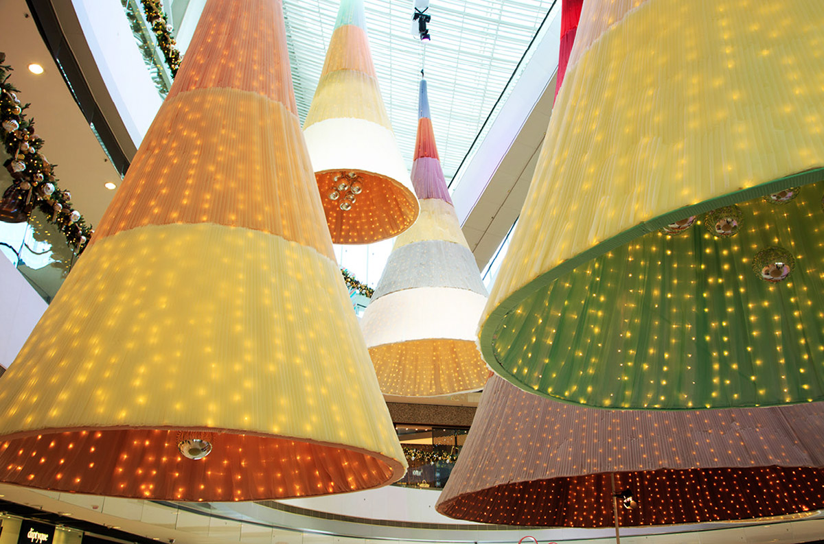 Spatial Practice revives public space with &rsquo;Glowing Trees&rsquo; that goes beyond 2D decoration