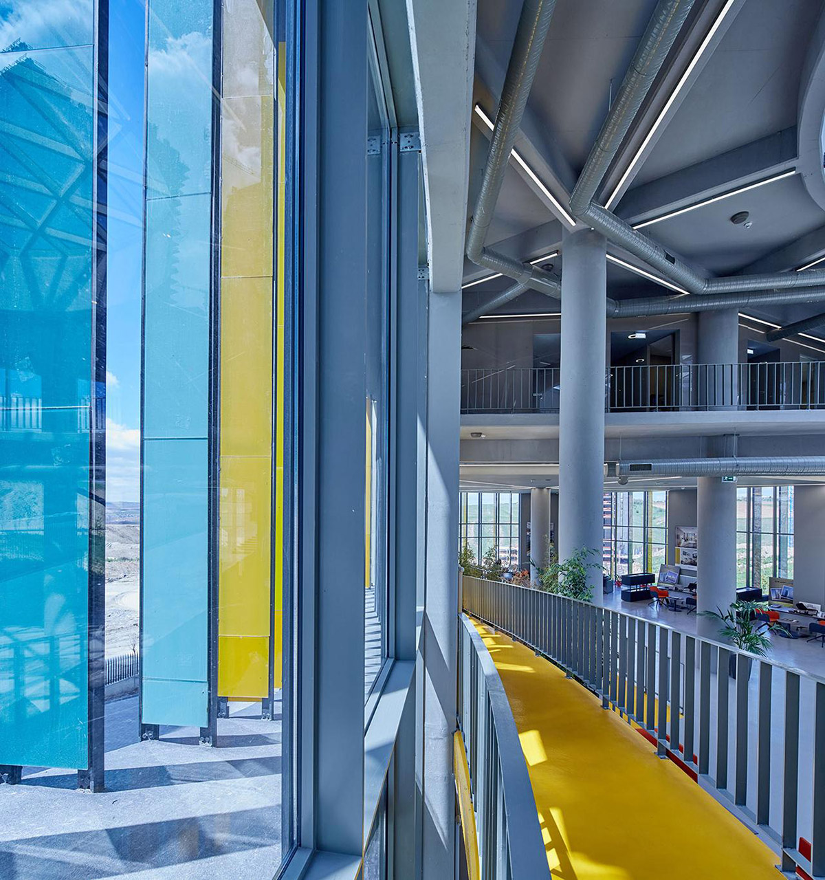 ONS Incek Residences Showroom & Sales Office receives AkzoNobel’s Prize for Colour at WAF 2015