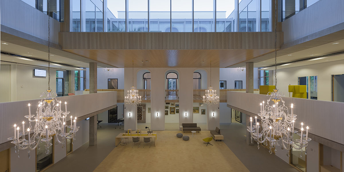 NEXT and UYTENHAAK combine old with new in the Bloemendaal town hall