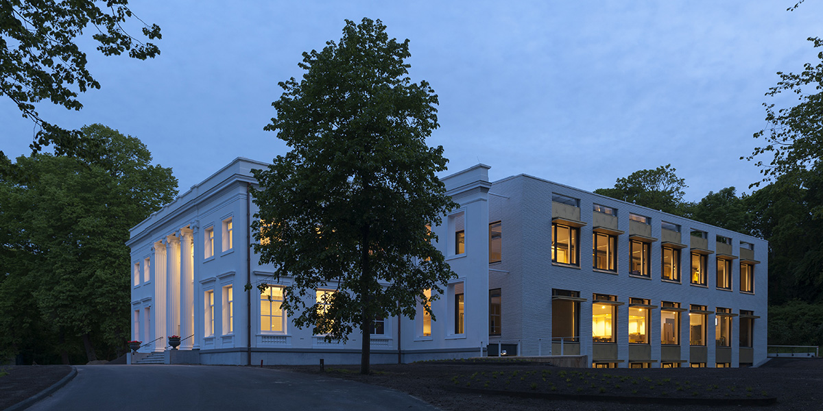 NEXT and UYTENHAAK combine old with new in the Bloemendaal town hall