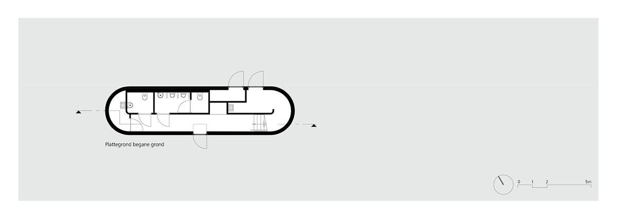 This white bus drivers building cares about drivers&rsquo; privacy installed at Amsterdam Central