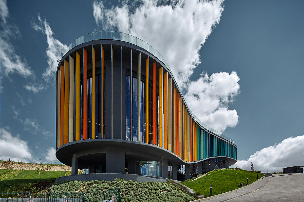 ONS Incek Residences Showroom & Sales Office receives AkzoNobel’s Prize for Colour at WAF 2015
