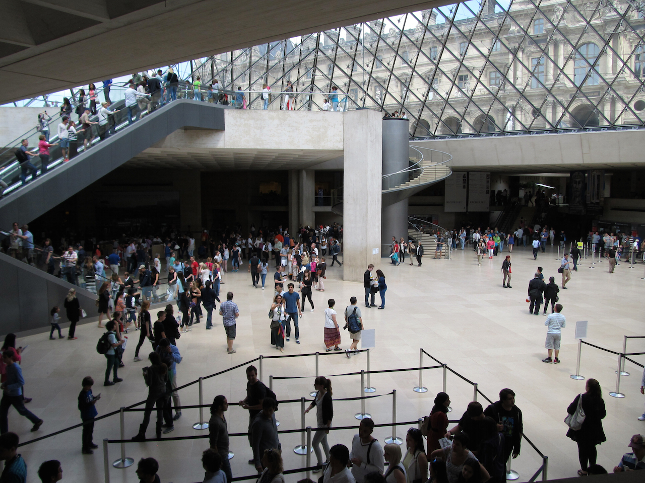 Angered Archaeologists invaded Louvre for Free