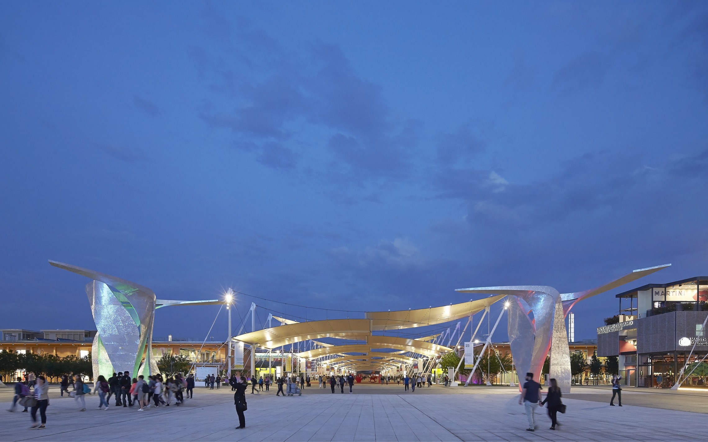 Daniel Libeskind completed his other sculpture ’’The Wings’’ at the heart of Expo