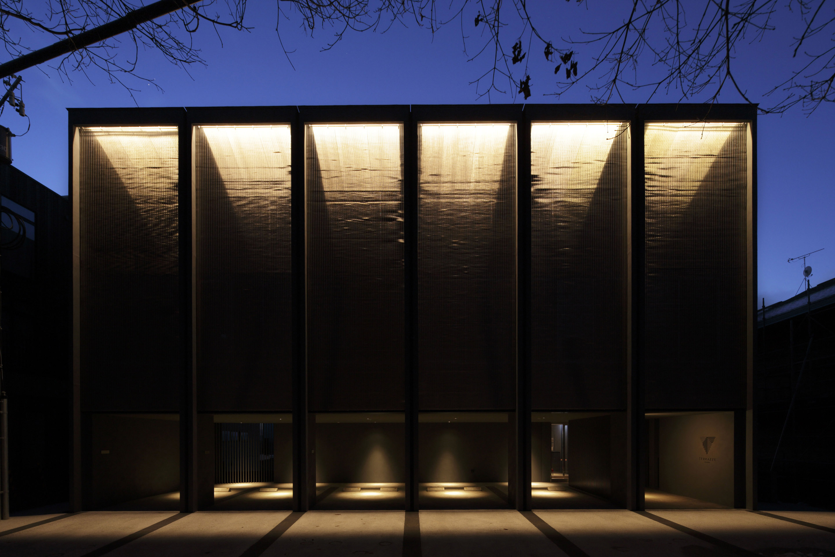 Terrazze Niseko frames a beautiful view on the Annupuri mountains designed by AE5 Partners