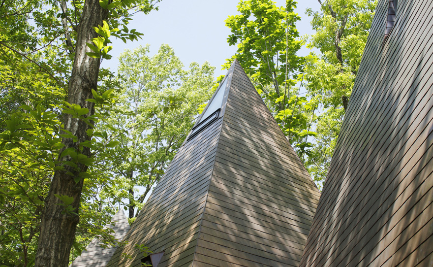 Triangular Residential Structures ’’Nasu Tepee’’ designed by Hiroshi Nakamura