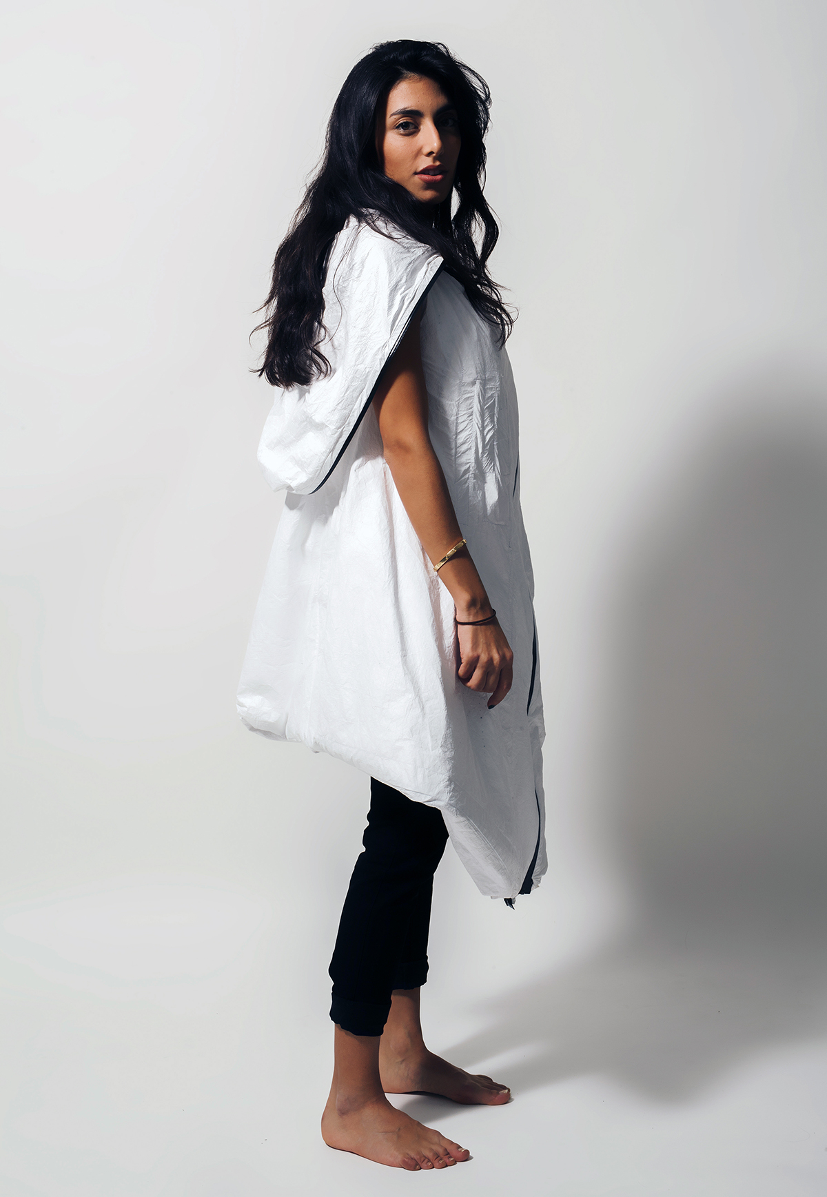 A very practical refugee wearable shelter designed by RCA students