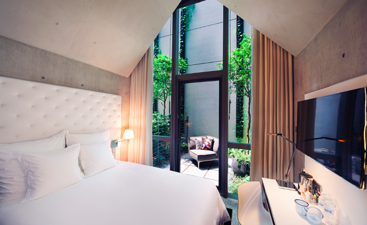 Philippe Starck completed new “avant-garde laboratory” hotel in Singapore