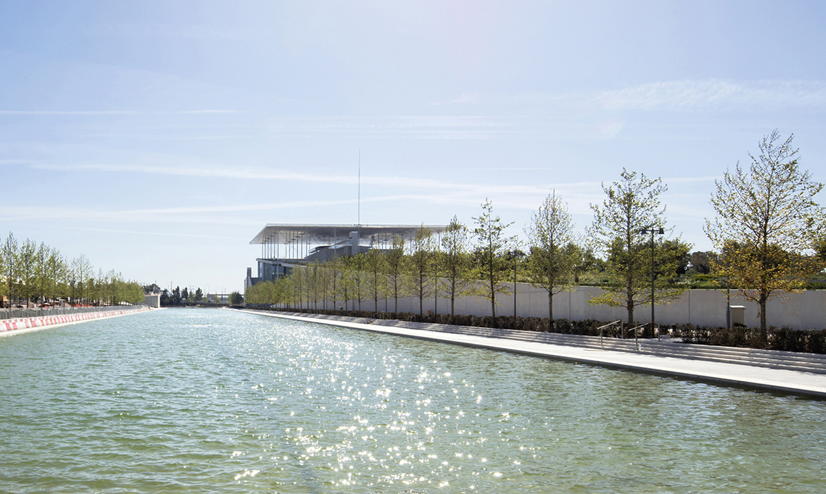 Renzo Piano completed Stavros Niarchos Cultural Centre in Athens’ artificial hill