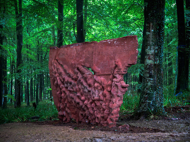 AA Students’ fabrication jagged-red brick wall interprets new innovative architectonic spaces
