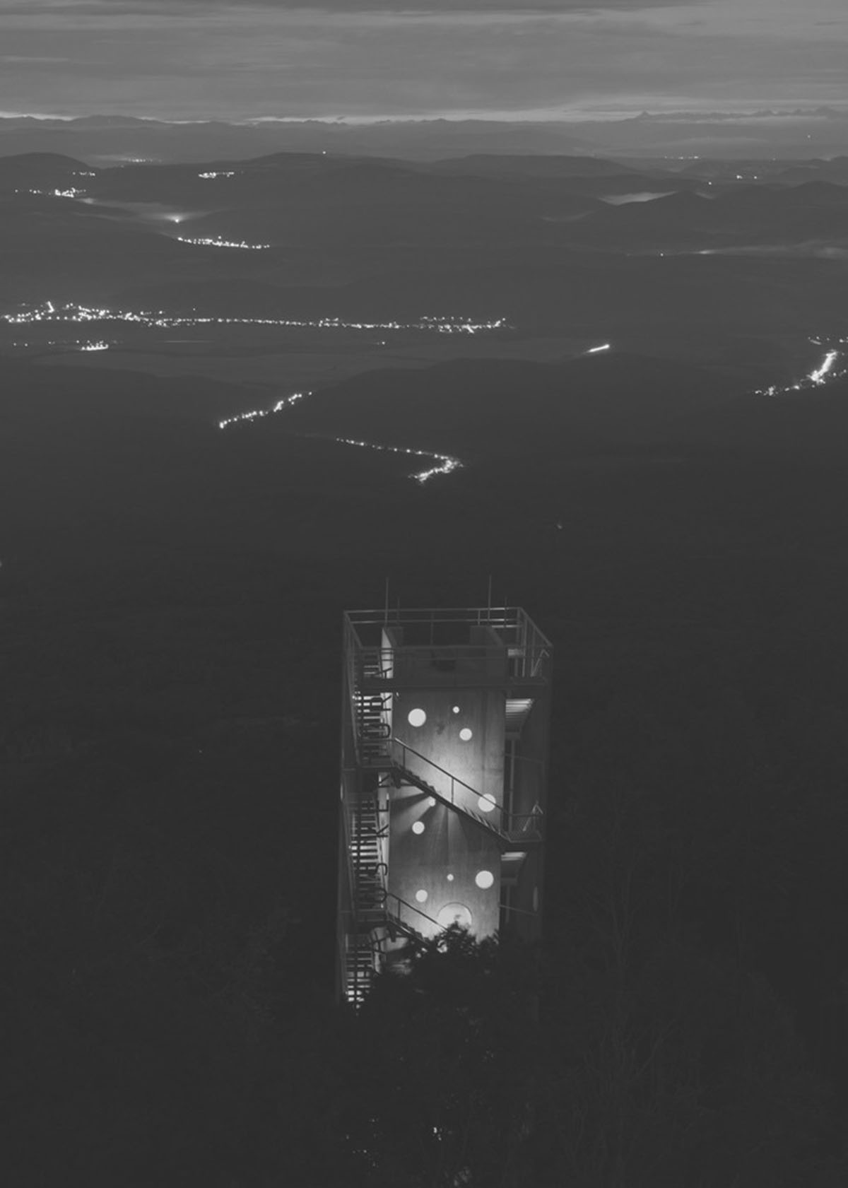 Nartarchitects completes dotted Lookout Tower in Hungary