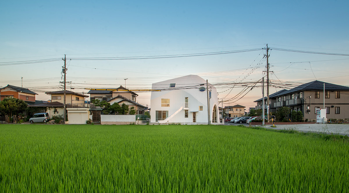 A two-story Japanese house transformed into an amorphous Kindergarten by MAD Architects