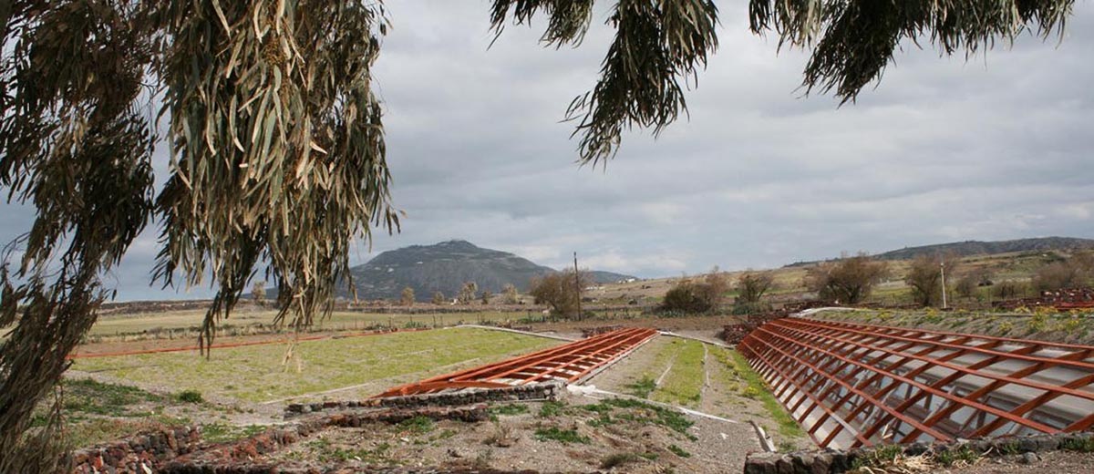 Nikos Fintikakis creates a bioclimatic shelter for Akrotiri Archaeological site in Greece