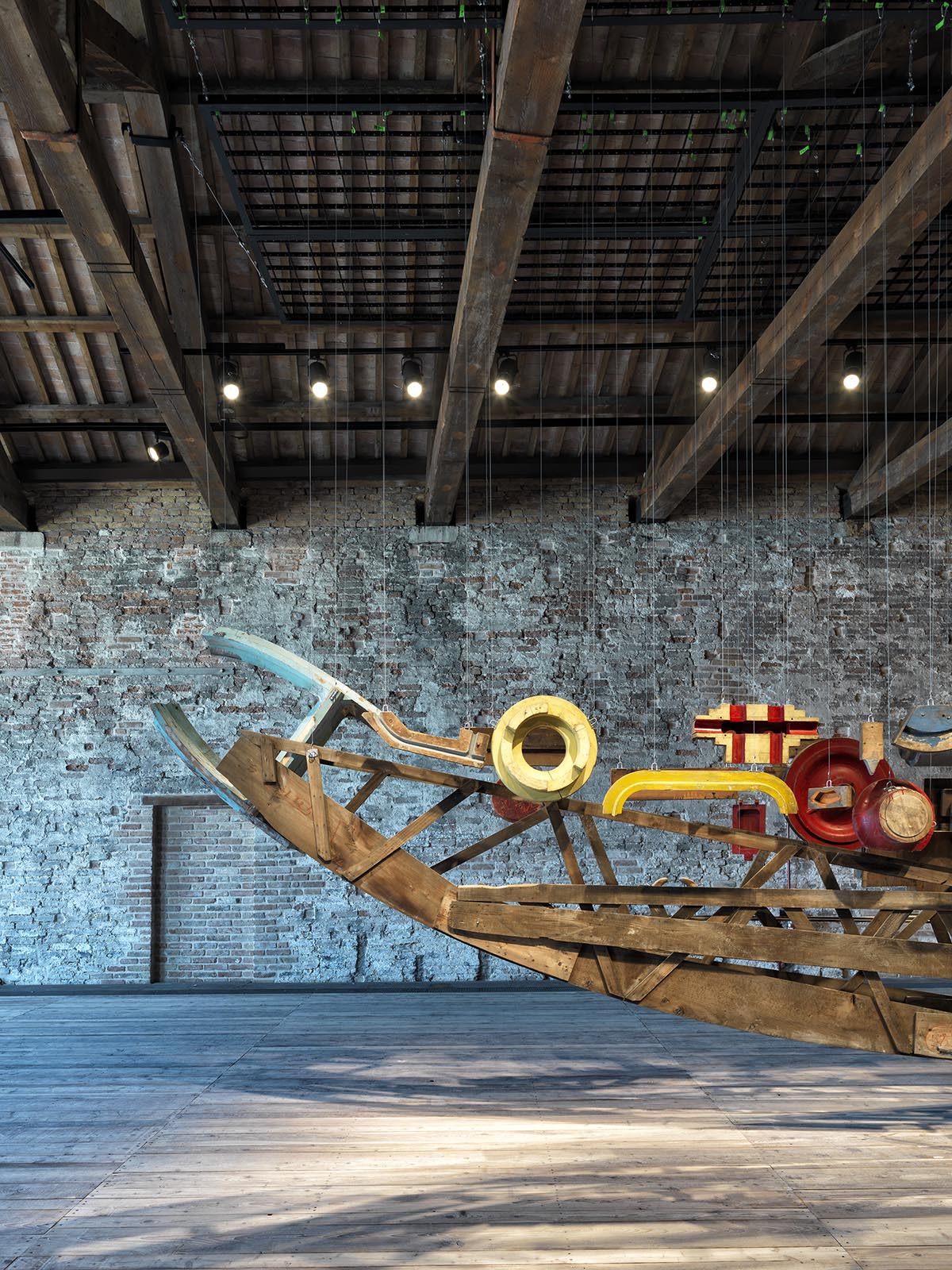 A mega vessel at the Turkey Pavilion highlights common cultural heritage between Istanbul and Venice