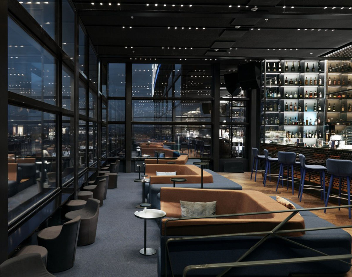 Snøhetta completes Summit Bar by using highly reflective wall in Oslo