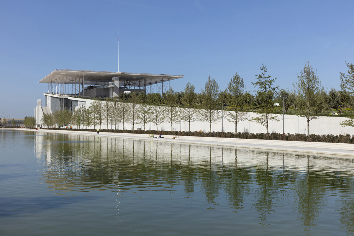 Renzo Piano completed Stavros Niarchos Cultural Centre in Athens’ artificial hill