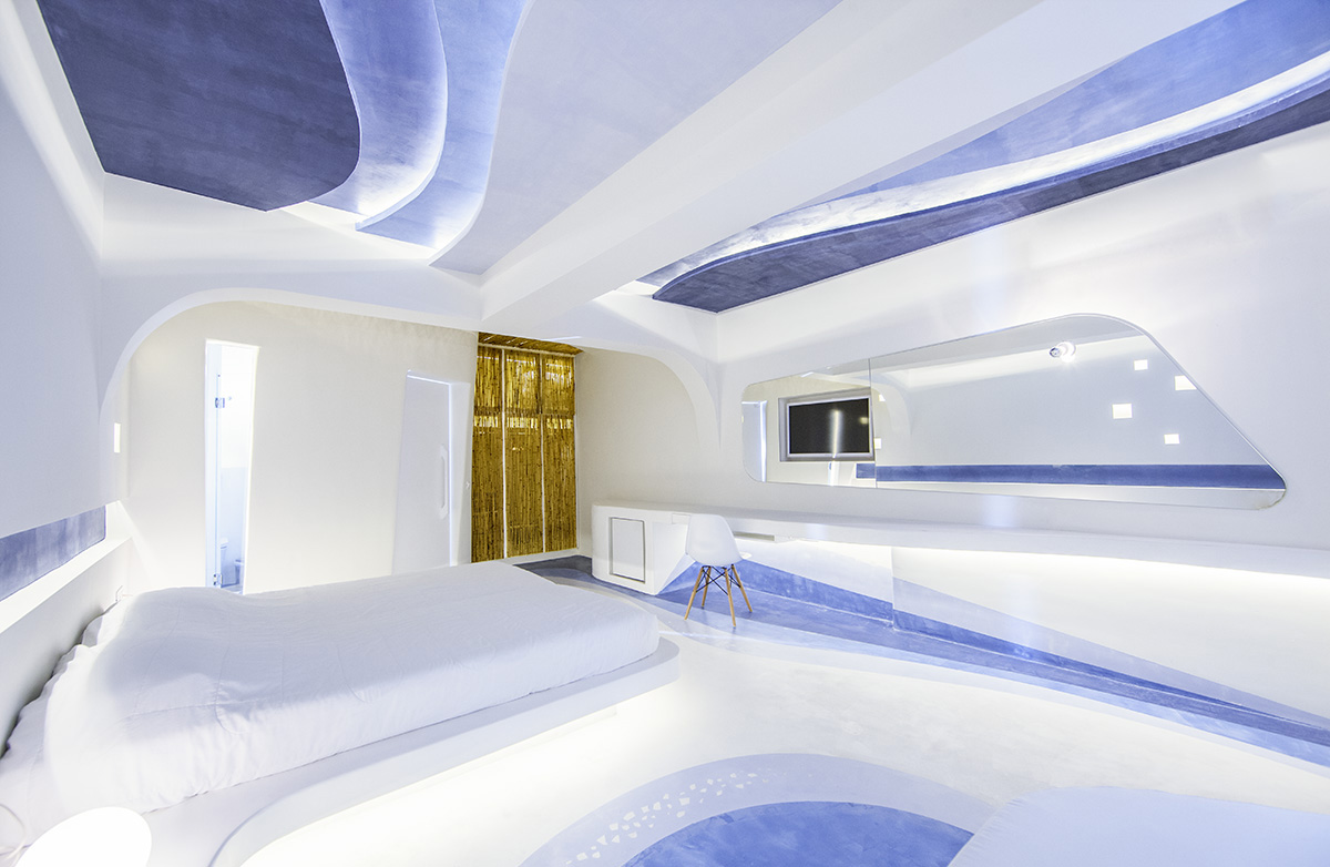 New Blue Suites in Greece are made up of Cocoon elements and harmonized with shades of blue by KLab