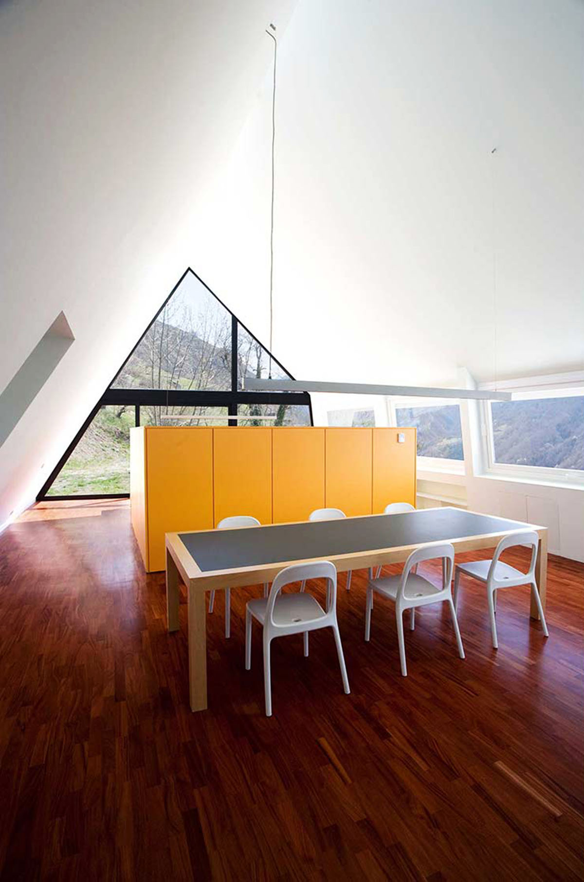 Cadaval & Sola-Morales renovates existing old vernacular house by using dry stone in Spain