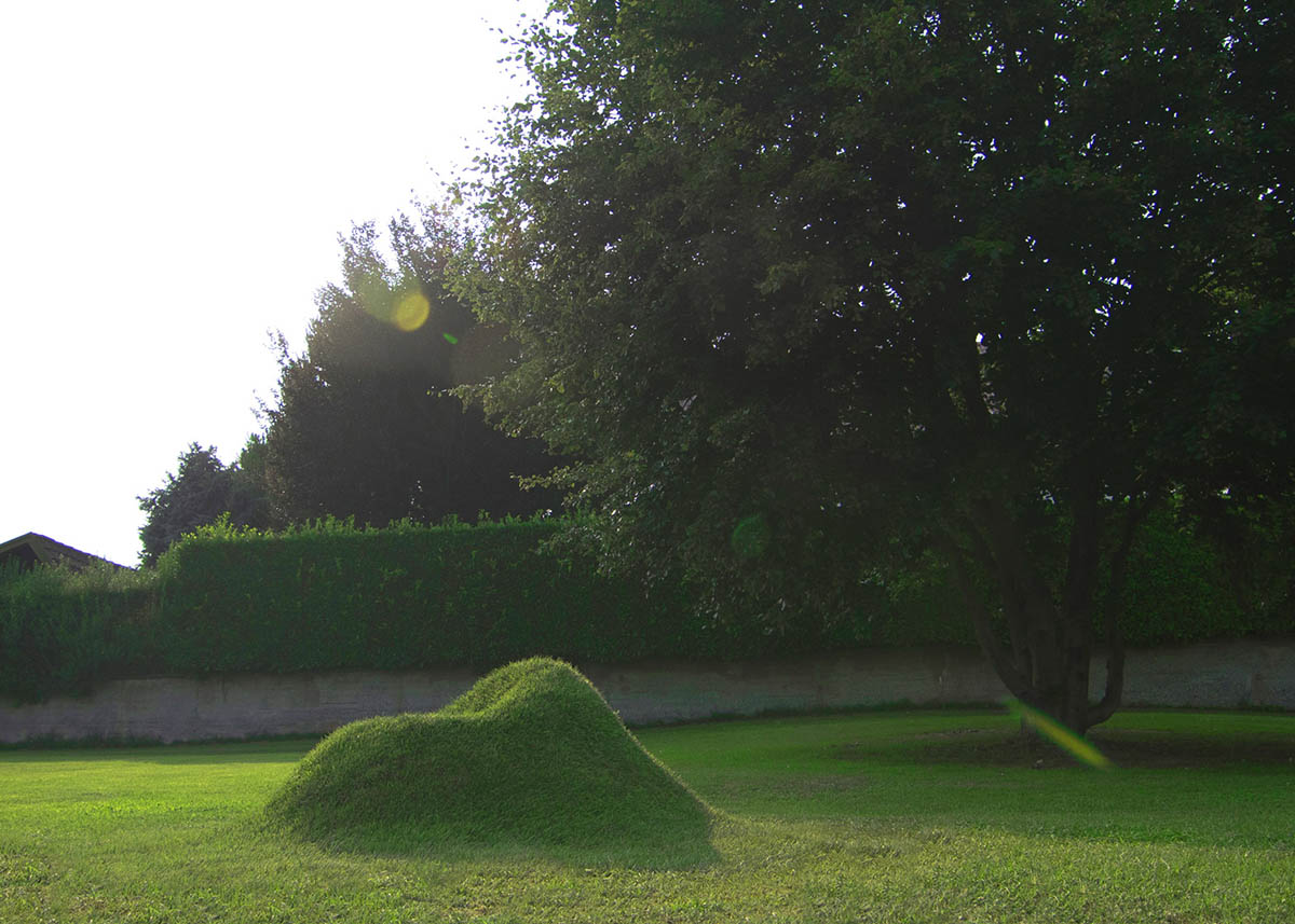 Nucleo released a new grass armchair made by cardboard frames, waiting your support on Kickstarter