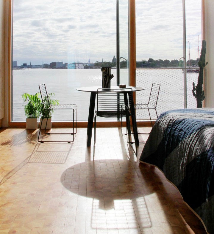 BIG&rsquo;s Urban Rigger arrives at Copenhagen&rsquo;s harbor for affordable student housing