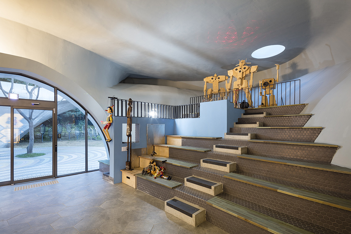 Moon Hoon completes Pino Museum Familia for Pinocchio dolls collector in Seoul