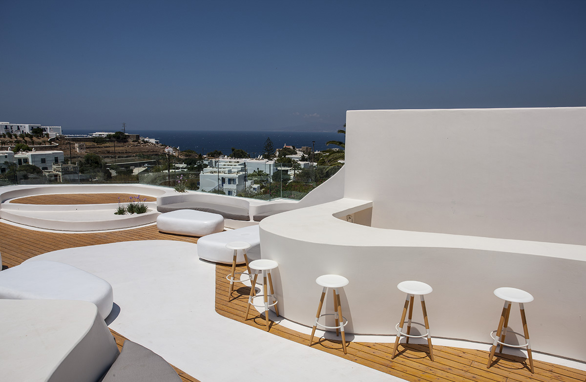 New Blue Suites in Greece are made up of Cocoon elements and harmonized with shades of blue by KLab