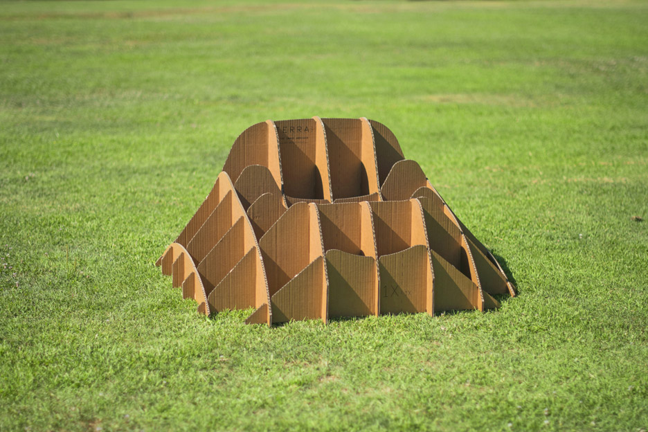 Nucleo released a new grass armchair made by cardboard frames, waiting your support on Kickstarter